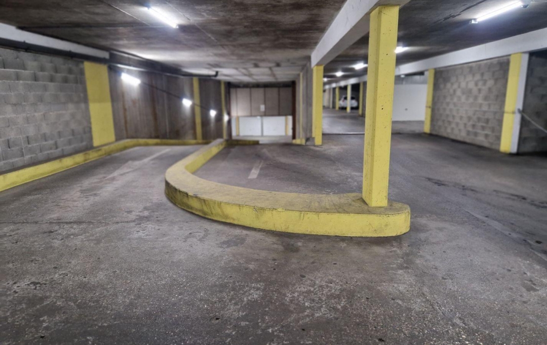 Annonces VAL DE SAONE : Garage / Parking | VILLEURBANNE (69100) | 13 m2 | 21 000 € 